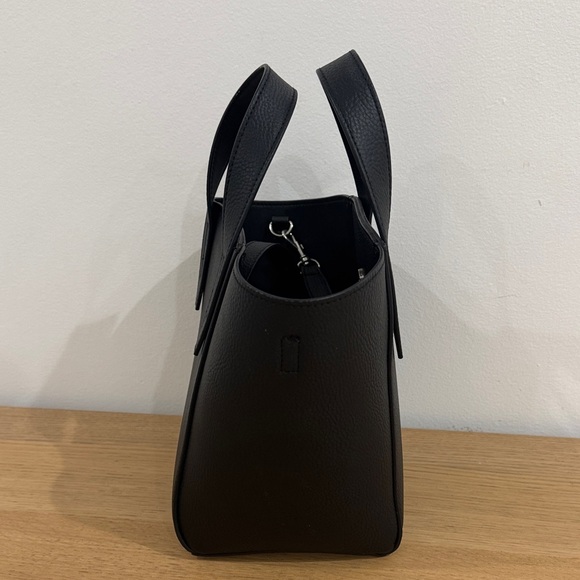 Uniqlo Mini Black Tote Bag - Picture 5 of 7